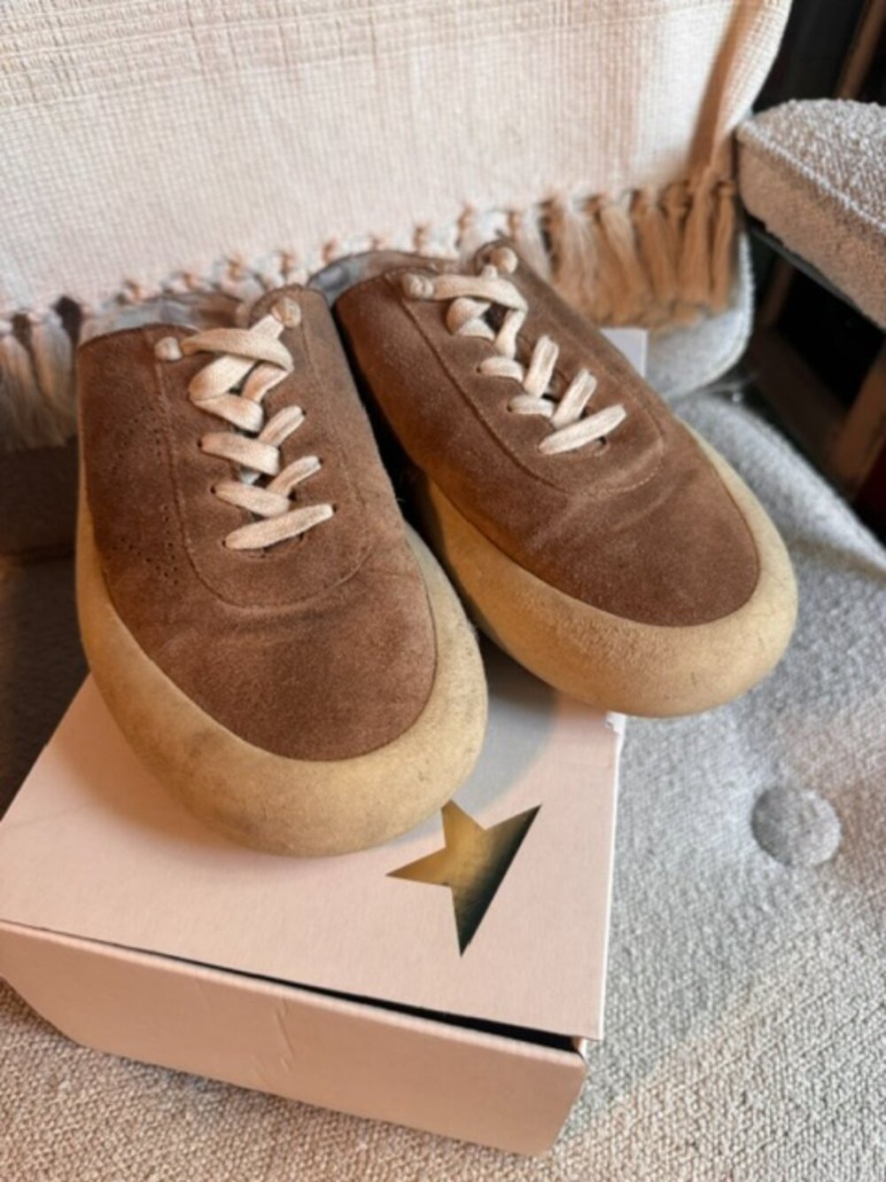Golden Goose Space Star Sabot in tobacco-colored suede w/ perforated star Sz 39 - Picture 2 of 10
